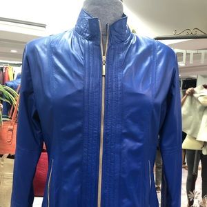 Meet your Posher, Nathalia